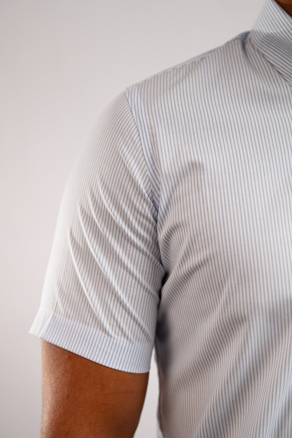 Camisa Algodón Stretch Rayas Celeste Manga Corta Slim Fit - BARBADENS