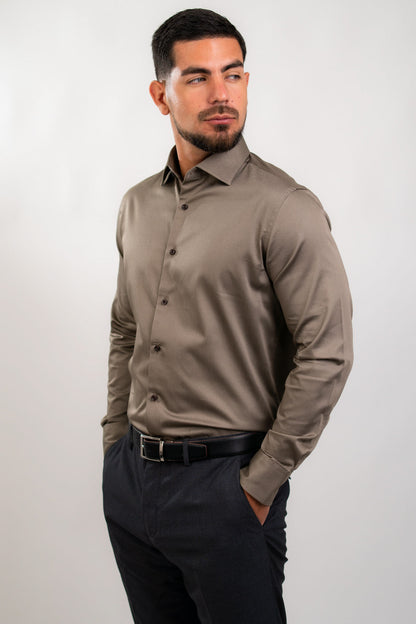 Camisa Slim Fit Algodón Stretch Café